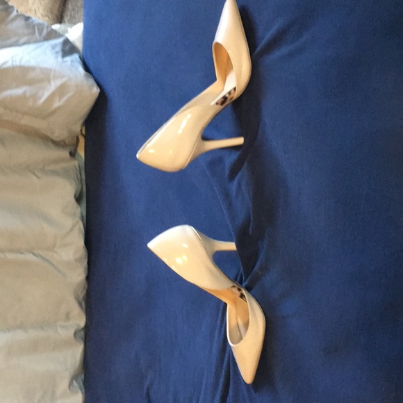 Shoes - Picture 2 of 4